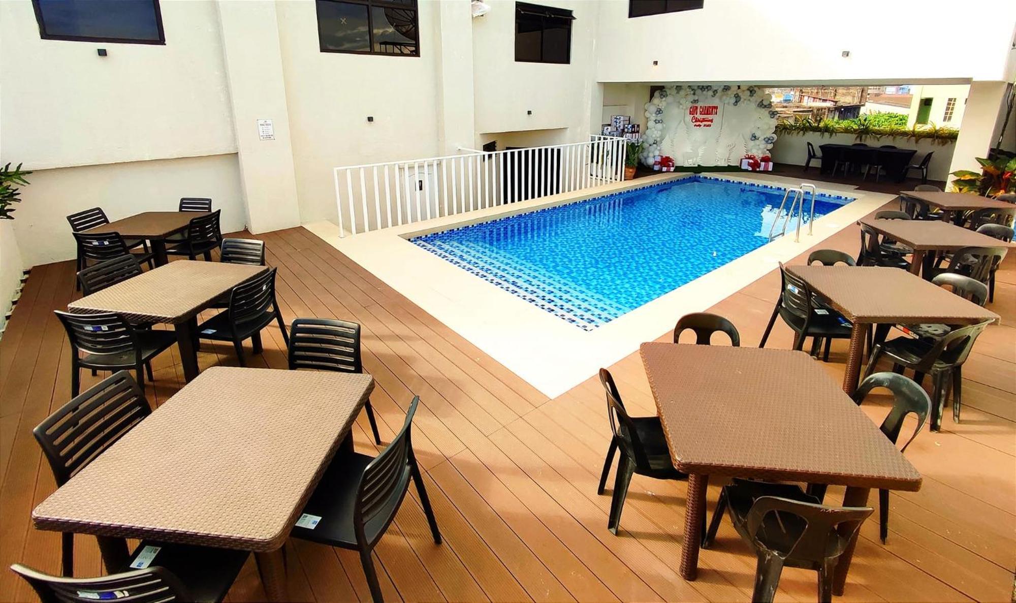 רוקסס סיטי Rudolfo Suites מראה חיצוני תמונה