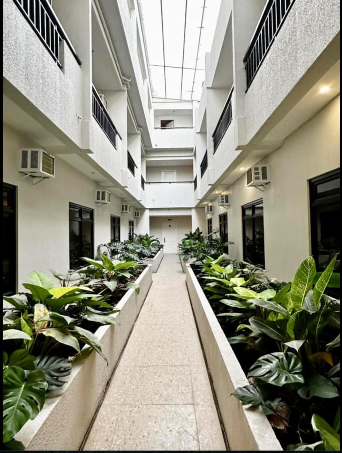 רוקסס סיטי Rudolfo Suites מראה חיצוני תמונה