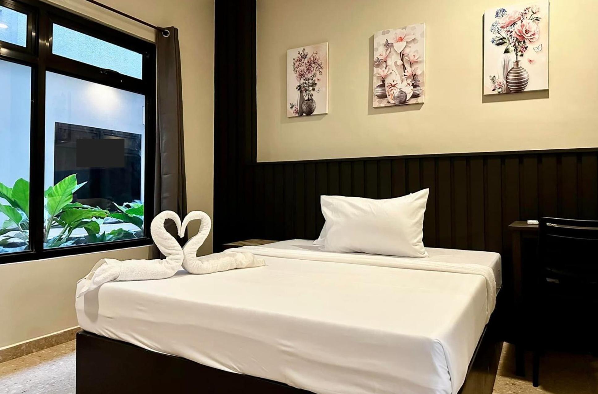 רוקסס סיטי Rudolfo Suites מראה חיצוני תמונה